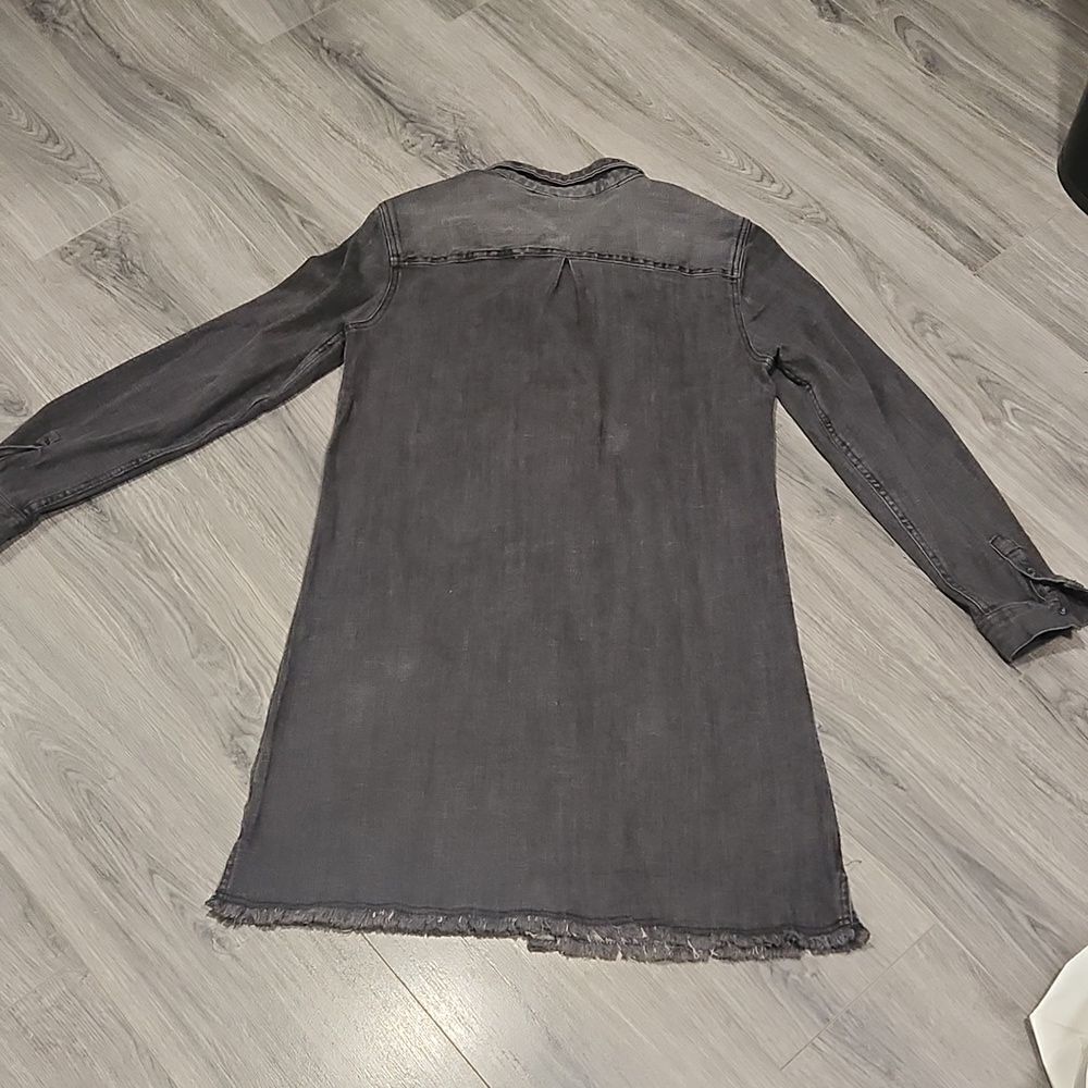 Naturals Raw Hem Black Washed Denim Dress - Picture 9 of 9